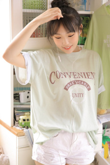八月薰